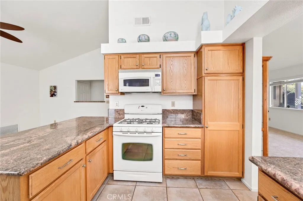 2357 Calona, San Jacinto, California 92583 home-pic-17