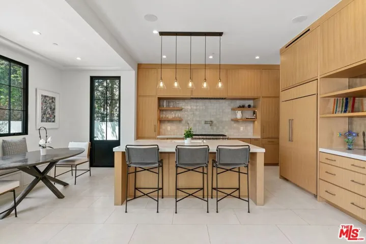 6360 Drexel Avenue, Los Angeles, California 90048