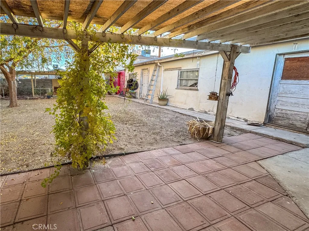 211 Walnut Street, Needles, California 92363 home-pic-35