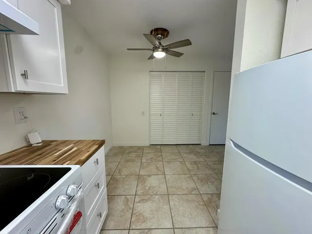 Kitchen 7