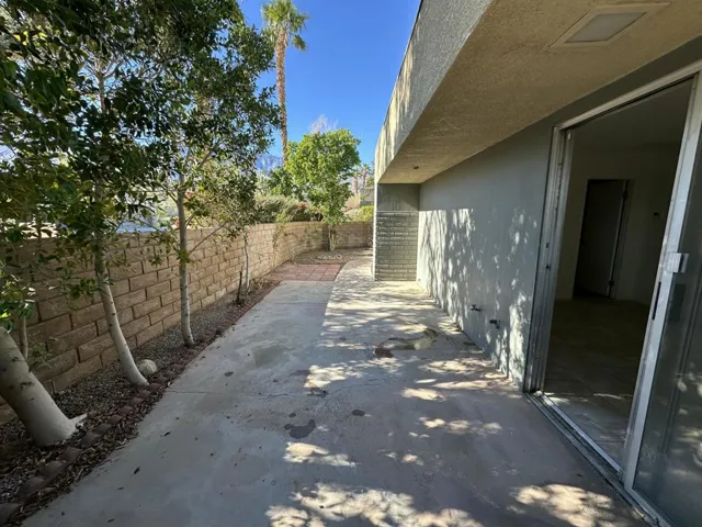 Side 1