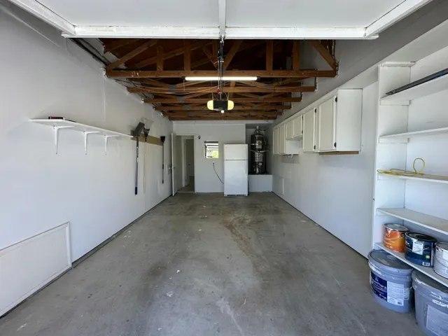 Garage 4
