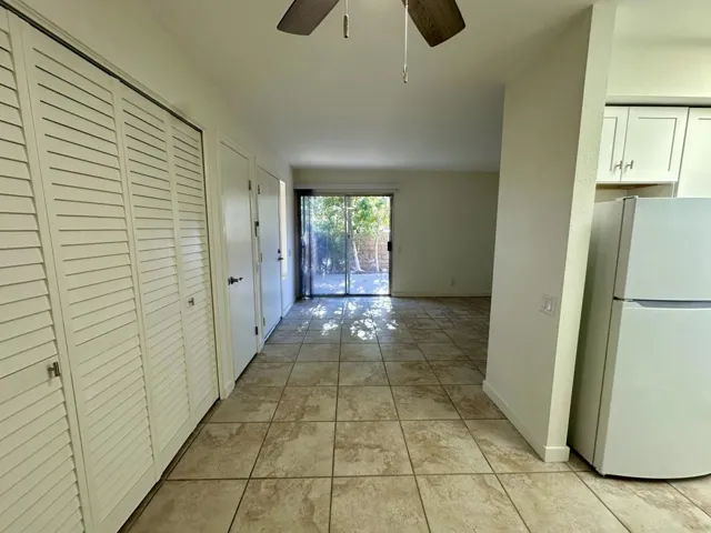 Kitchen area 4