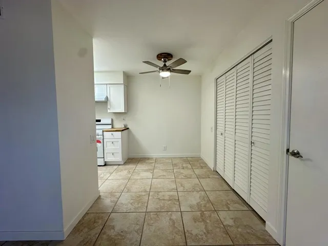 Kitchen area 2