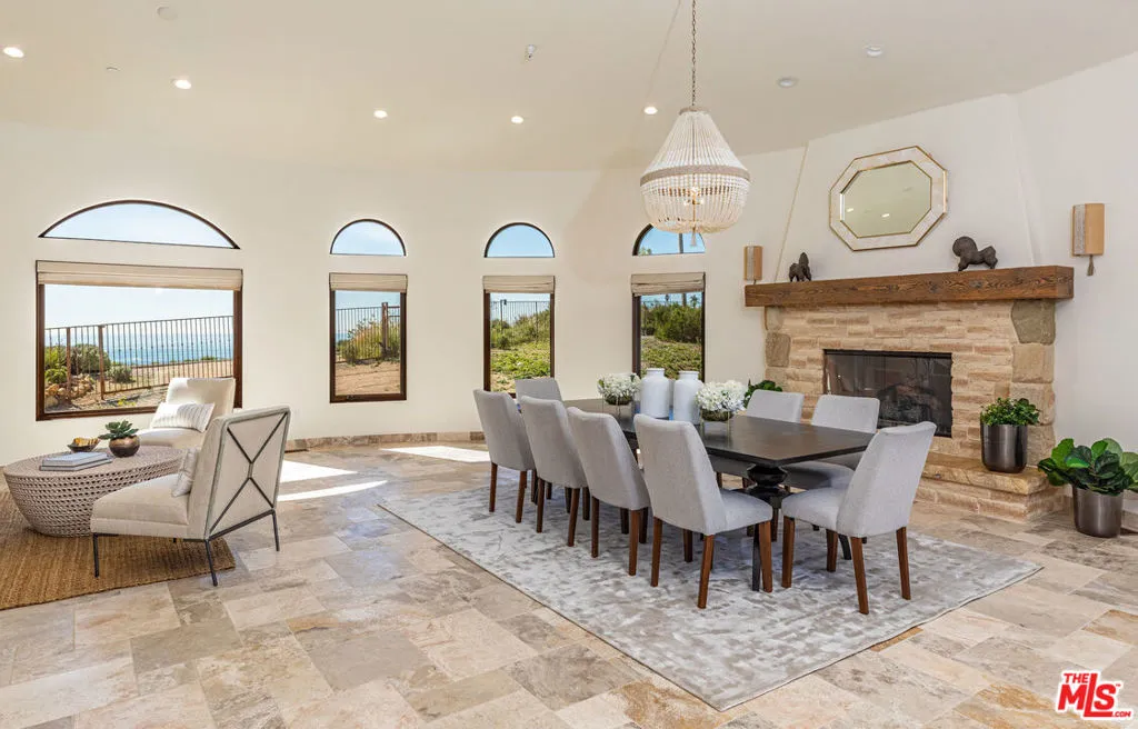 4800 Latigo Canyon Road, Malibu, California 90265 home-pic-19