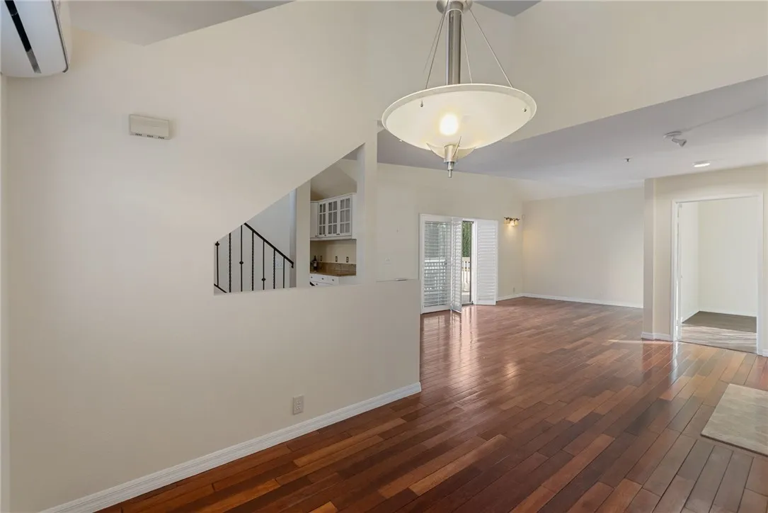 221 Violet, Monrovia, California 91016 home-pic-25