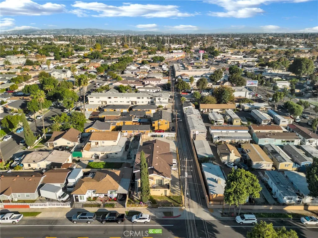 7114 El Selinda Ave, Bell Gardens, California 90201 home-pic-12