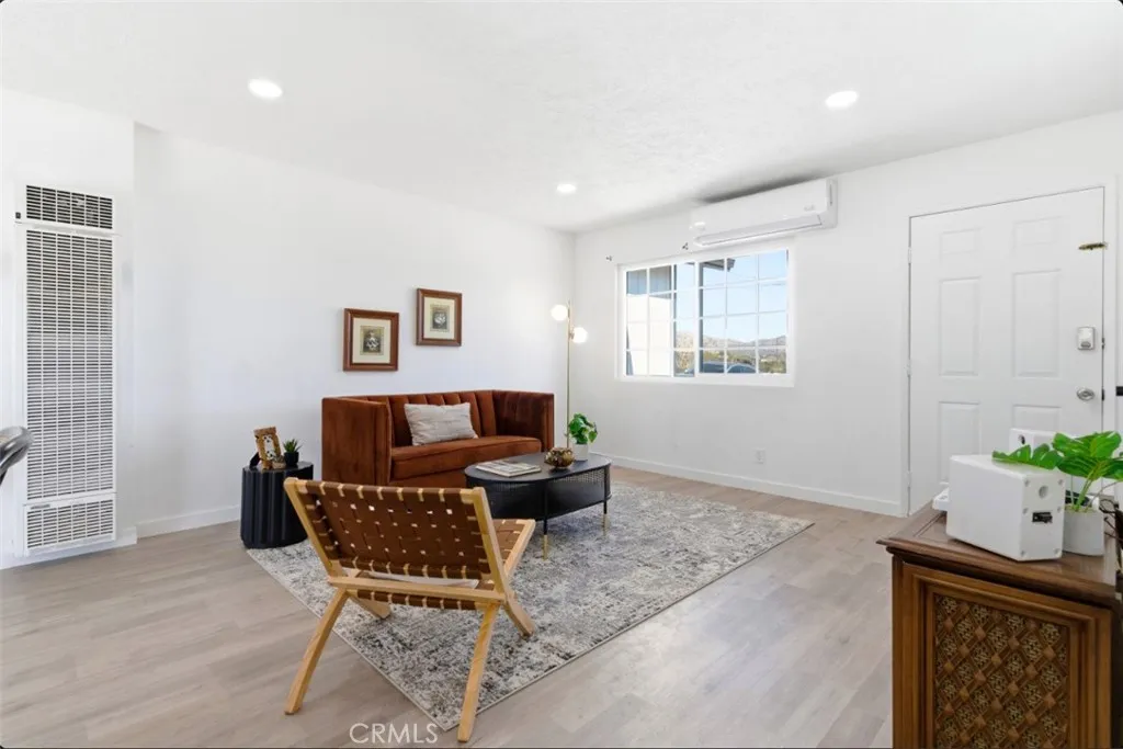 9154 Navajo, Morongo Valley, California 92256 home-pic-2