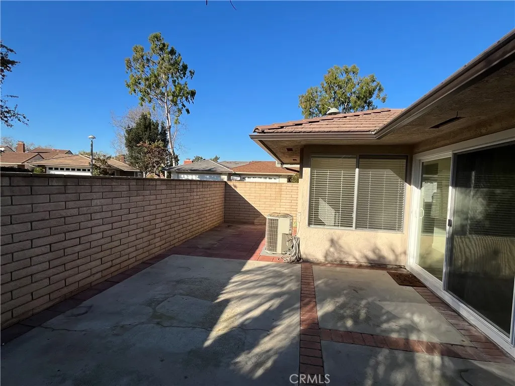 17361 Sandalwood, Irvine, California 92612 home-pic-12