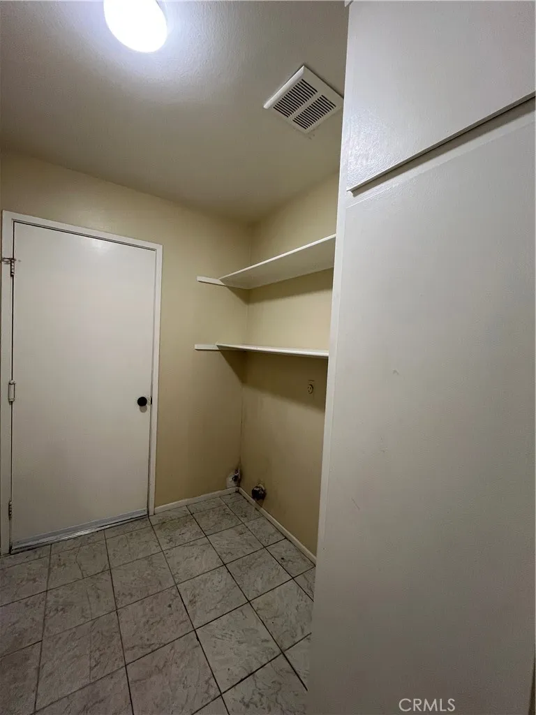 17361 Sandalwood, Irvine, California 92612 home-pic-29