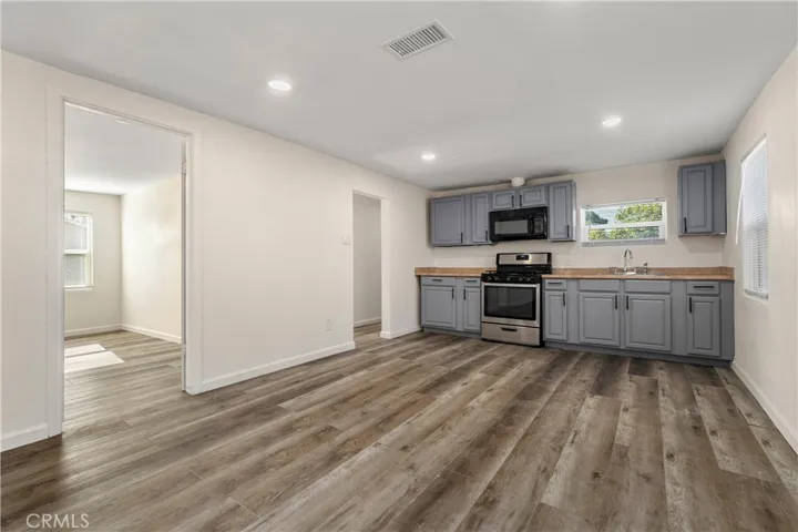 7581 Knott Ave, Buena Park, California 90620