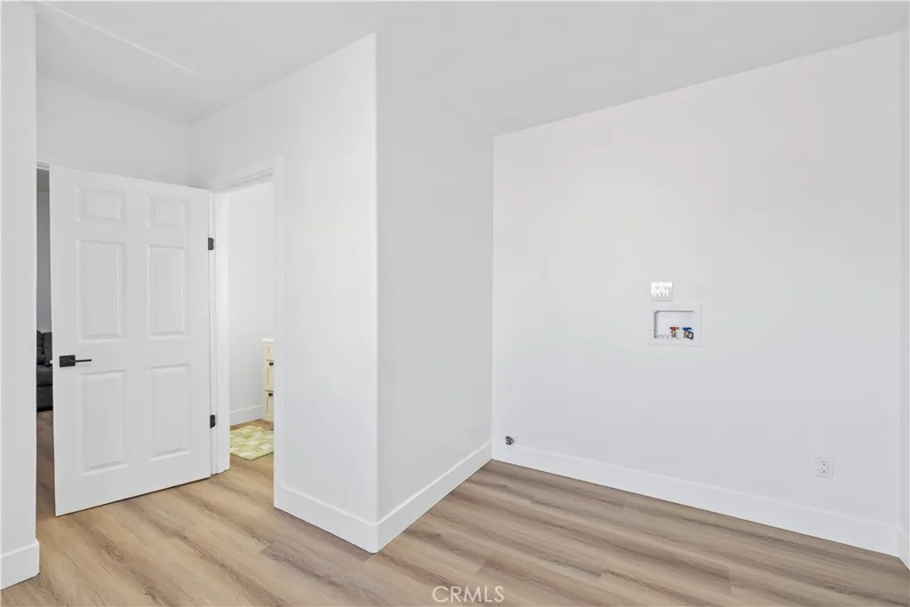 9008 Baring Cross, Los Angeles, California 90044 home-pic-21