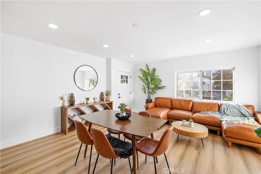 9008 Baring Cross, Los Angeles, California 90044 home-pic-7