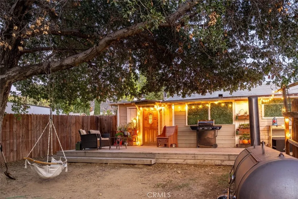 10434 Irma Avenue, Tujunga, California 91042 home-pic-15
