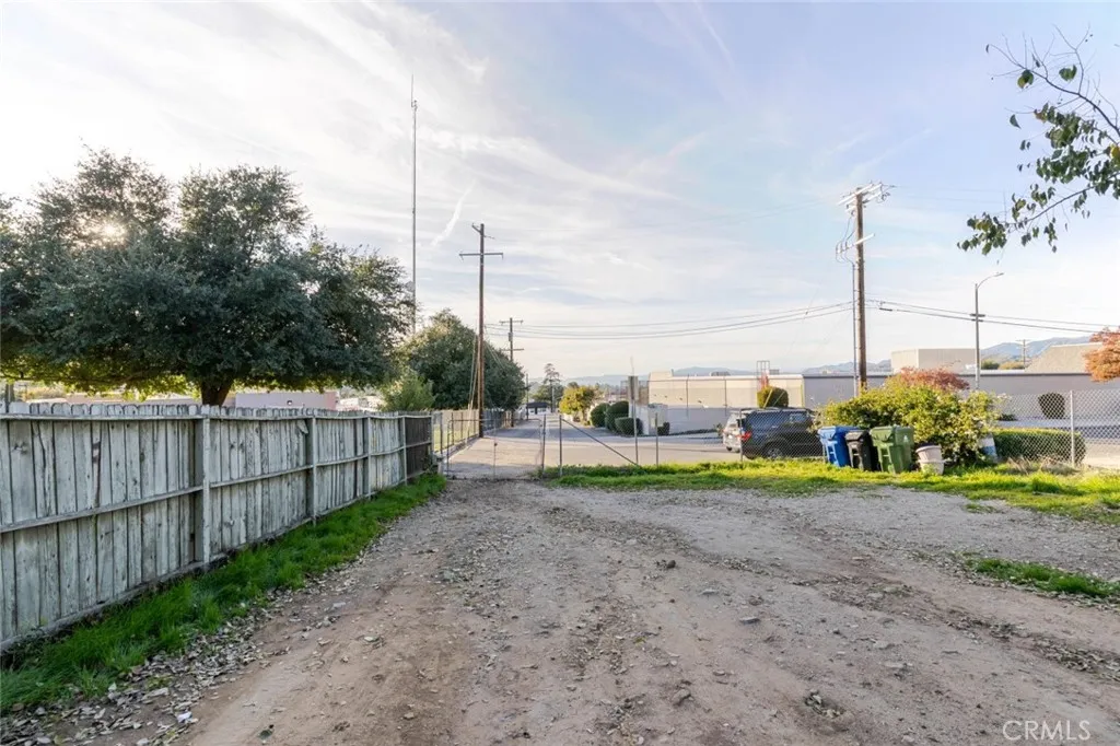 10434 Irma Avenue, Tujunga, California 91042 home-pic-28