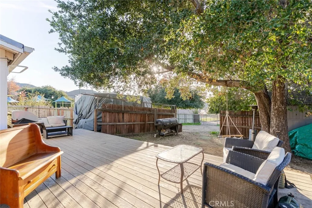 10434 Irma Avenue, Tujunga, California 91042 home-pic-24