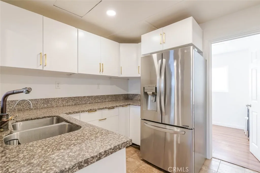 10434 Irma Avenue, Tujunga, California 91042 home-pic-3