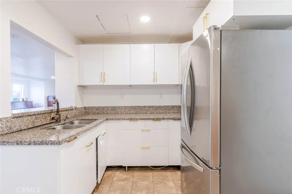 10434 Irma Avenue, Tujunga, California 91042 home-pic-4