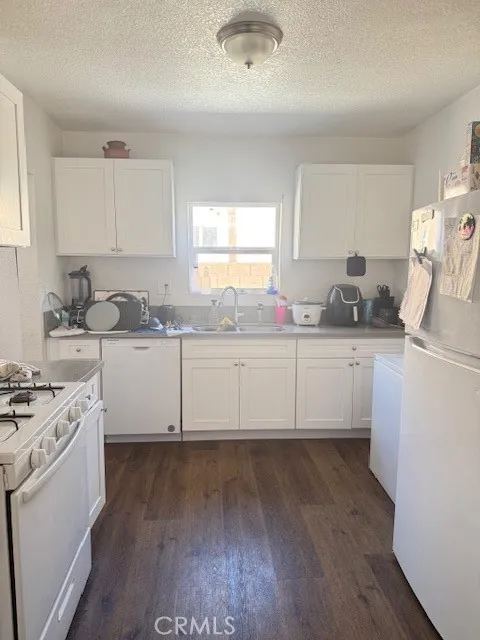 114 W Lancaster Boulevard, Lancaster, California 93534 home-pic-6