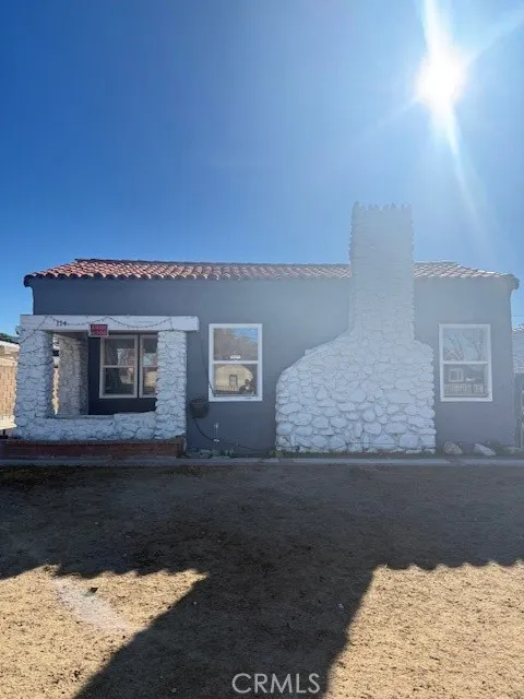 114 W Lancaster Boulevard, Lancaster, California 93534 home-pic-22