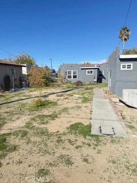 114 W Lancaster Boulevard, Lancaster, California 93534 home-pic-19