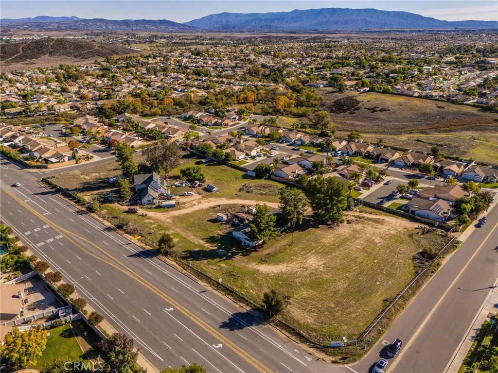 36562 Van Gaale, Winchester, California 92596 home-pic-0