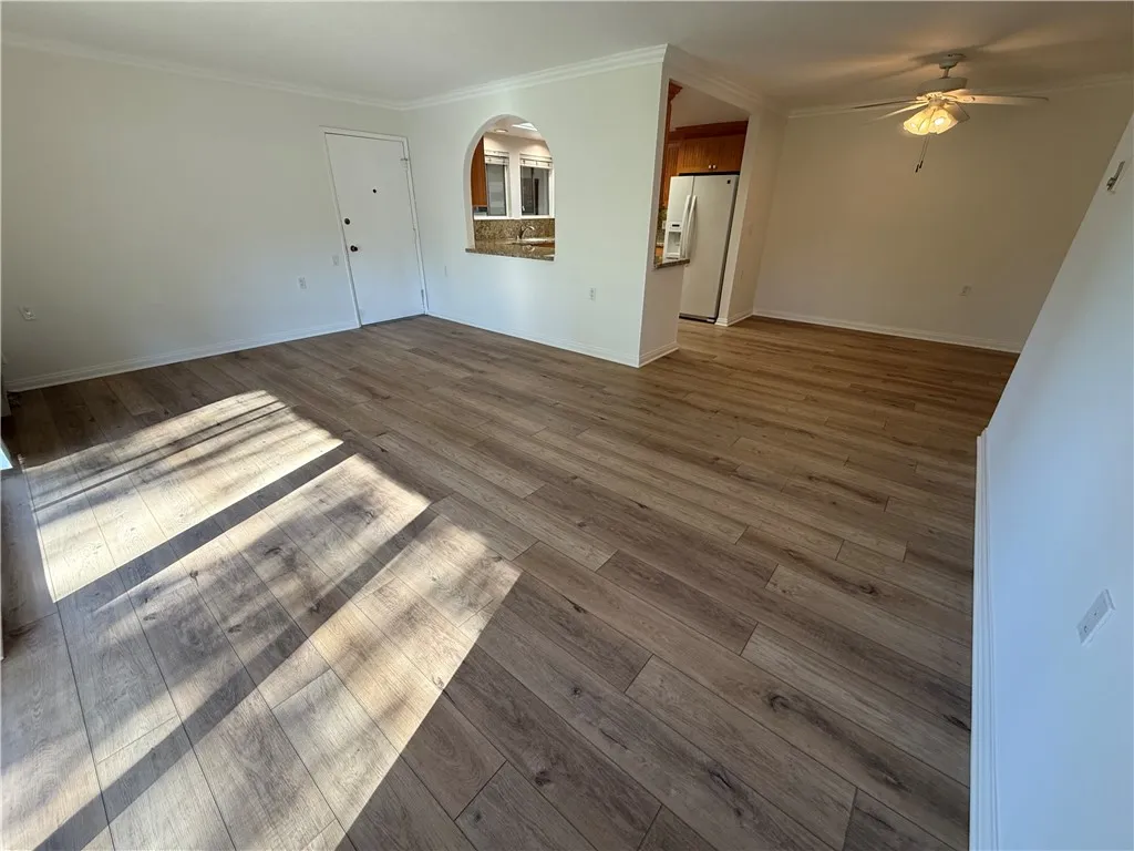 682 Via Alhambra P, Laguna Woods, California 92637 home-pic-2