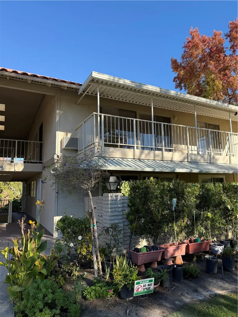 682 Via Alhambra P, Laguna Woods, California 92637 home-pic-16