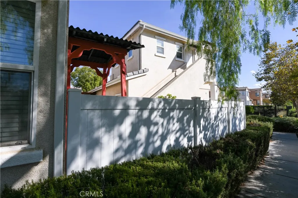 22272 Yorke Road, Moreno Valley, California 92553 home-pic-2