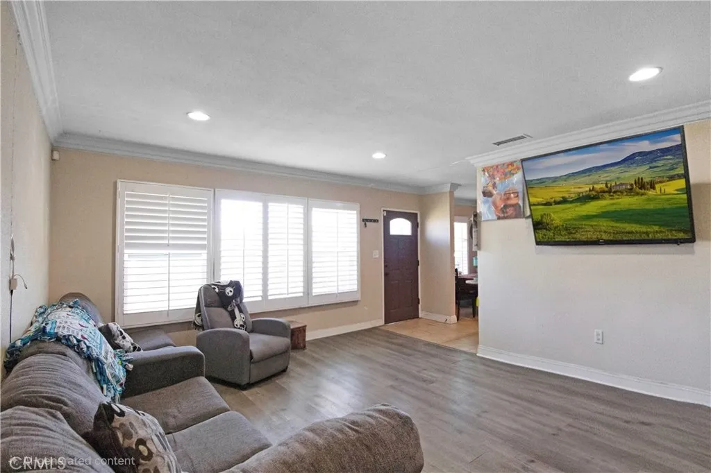 4692 Jackson, Riverside, California 92503 home-pic-5