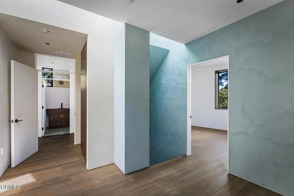 596 Quail Drive, Los Angeles, California 90065 home-pic-3