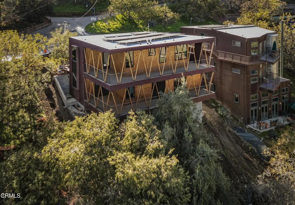 596 Quail Drive, Los Angeles, California 90065 home-pic-1