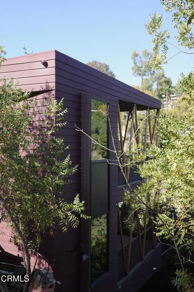 596 Quail Drive, Los Angeles, California 90065 home-pic-2