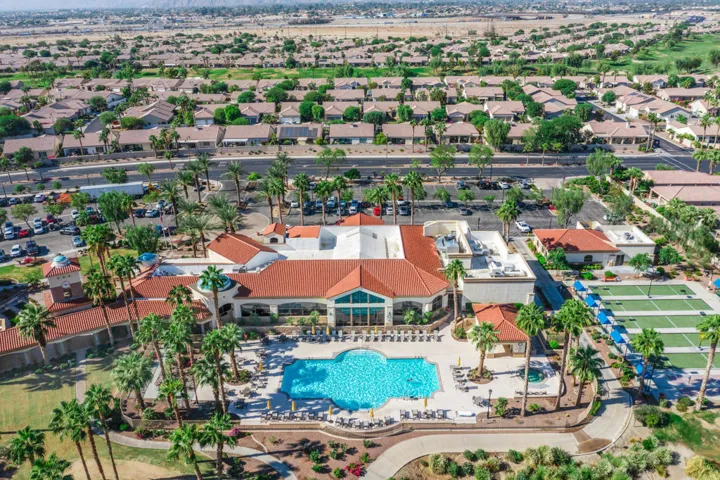 SunCity Clubhouse pool OV