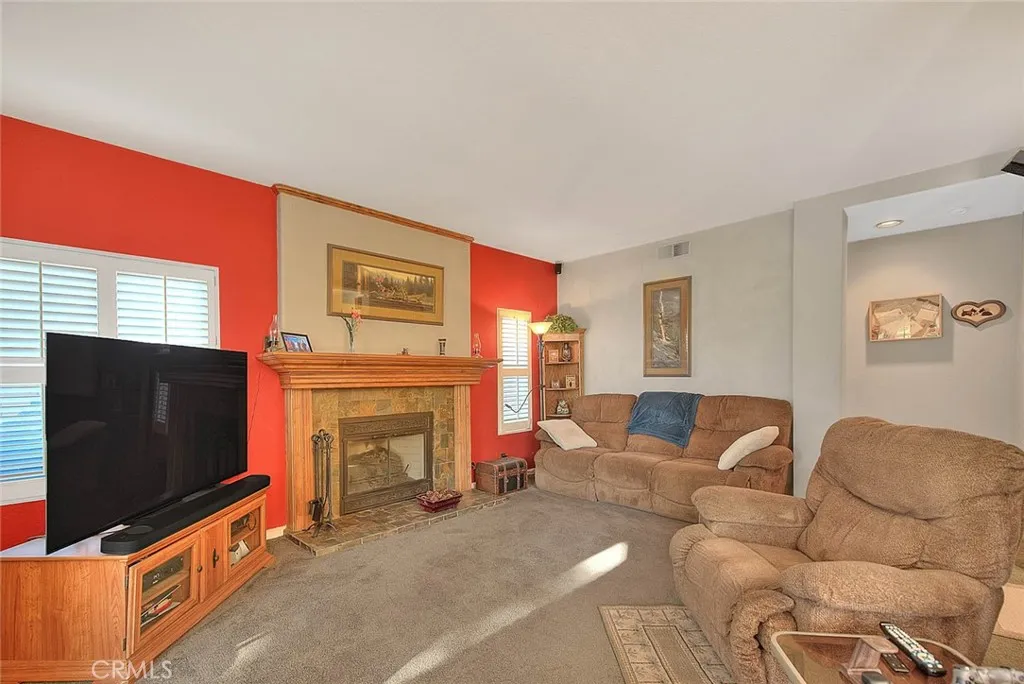 13178 Bella Vista Court, Chino Hills, California 91709 home-pic-12
