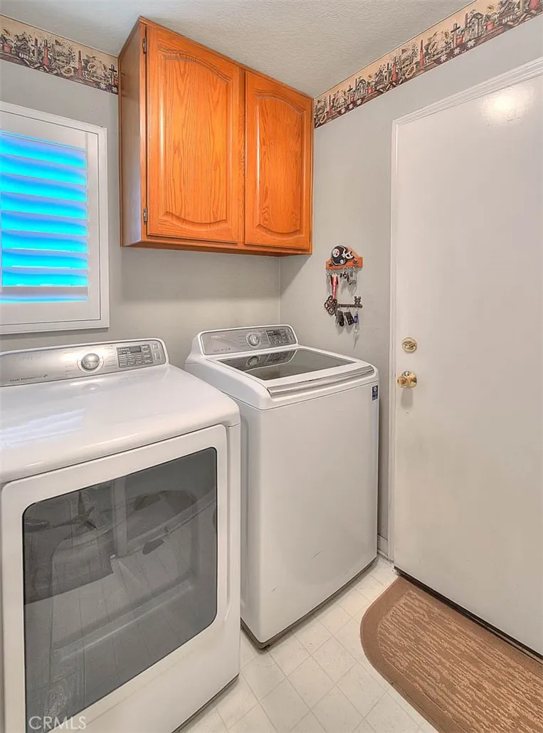 13178 Bella Vista Court, Chino Hills, California 91709 home-pic-23