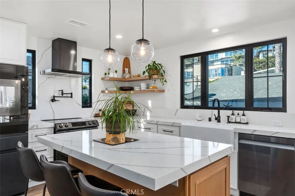 34011 El Contento, Dana Point, California 92629 home-pic-16