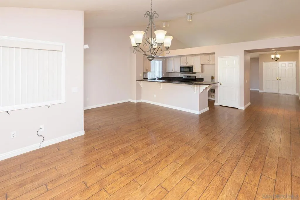 622 Creekside Ave, Oceanside, California 92057 home-pic-18