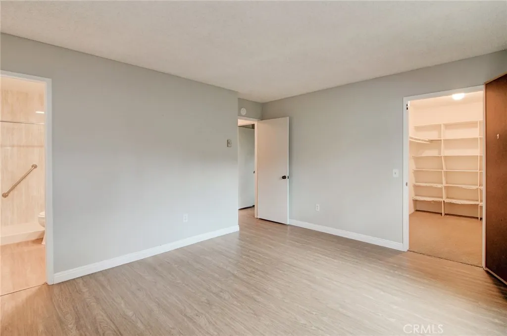 8777 Coral Springs Court 2b, Huntington Beach, California 92646 home-pic-13