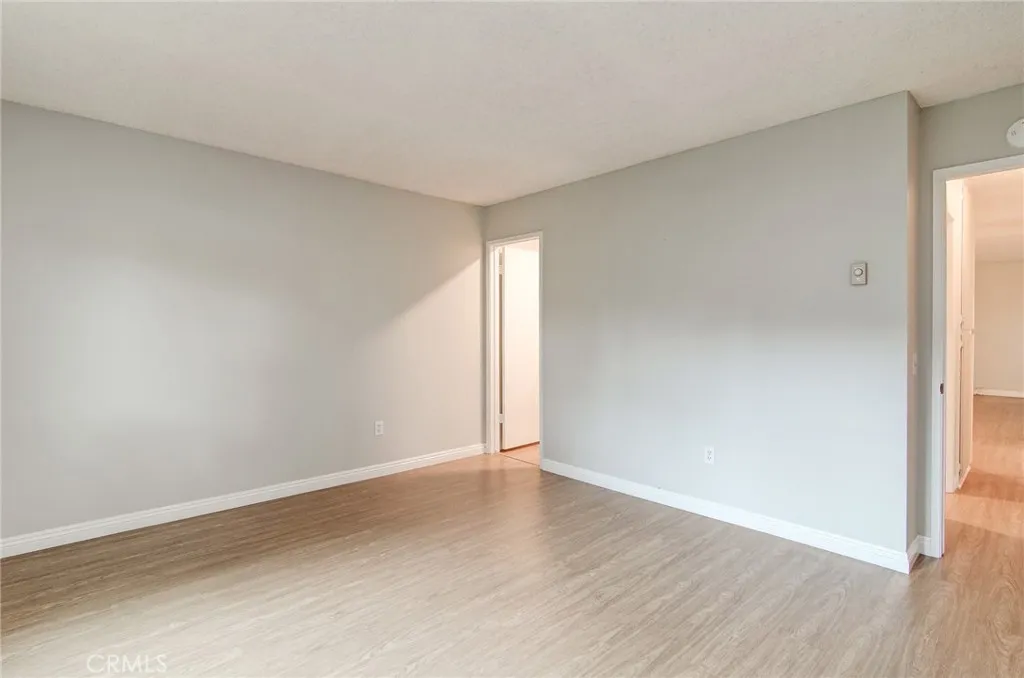 8777 Coral Springs Court 2b, Huntington Beach, California 92646 home-pic-15