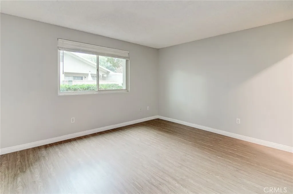 8777 Coral Springs Court 2b, Huntington Beach, California 92646 home-pic-11