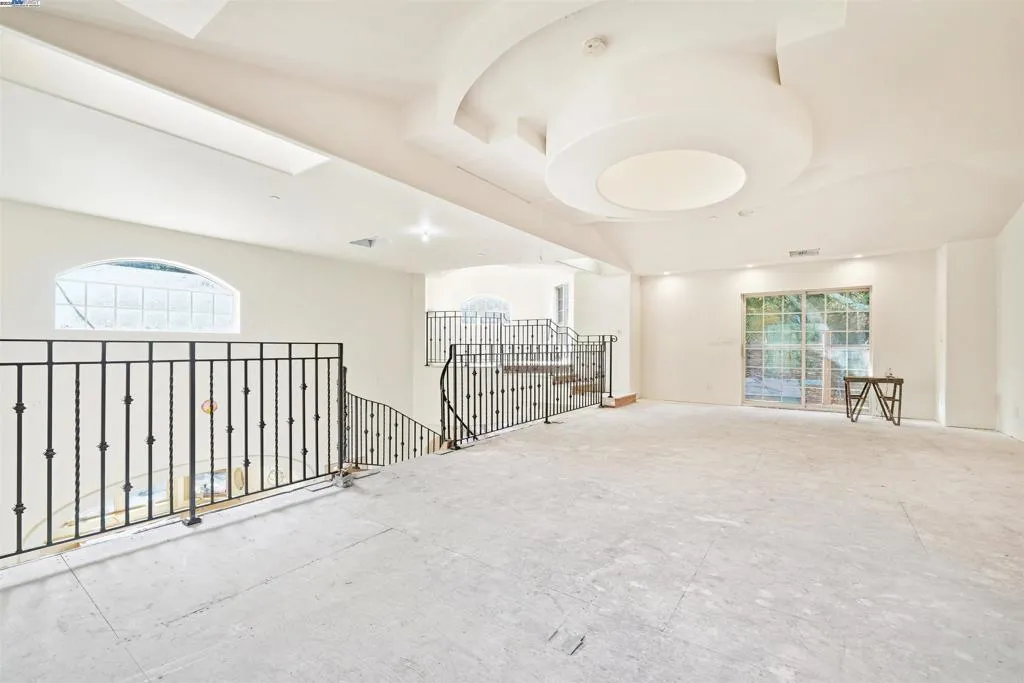 36215 Palomares Rd, Castro Valley, California 94552 home-pic-16