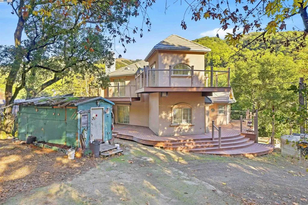 36215 Palomares Rd, Castro Valley, California 94552 home-pic-30