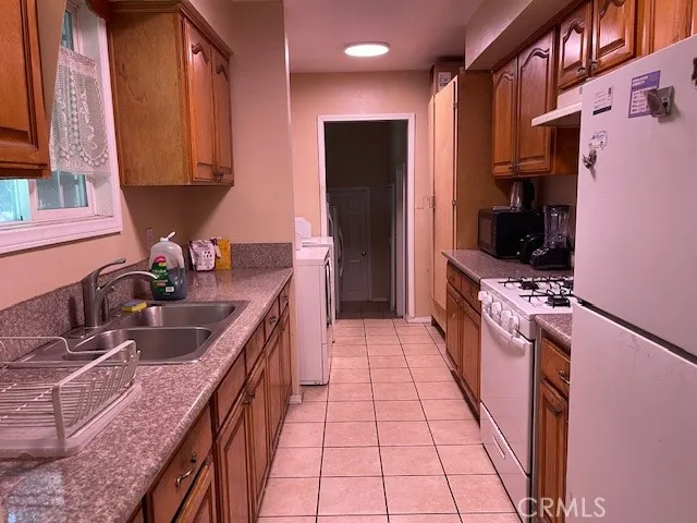 11143 Emelita, North Hollywood, California 91601 home-pic-11