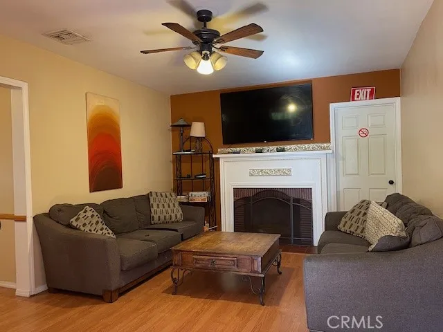 11143 Emelita, North Hollywood, California 91601 home-pic-8