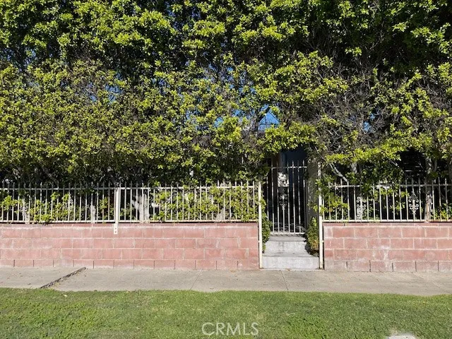 11143 Emelita, North Hollywood, California 91601 home-pic-2