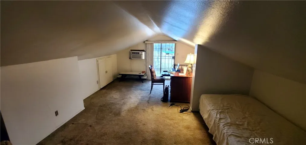 Loft (not permitted)