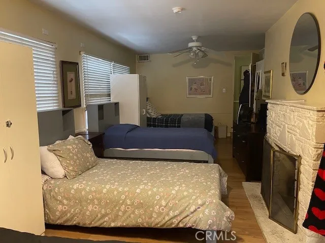 13430 Oxnard, Valley Glen, California 91401 home-pic-13