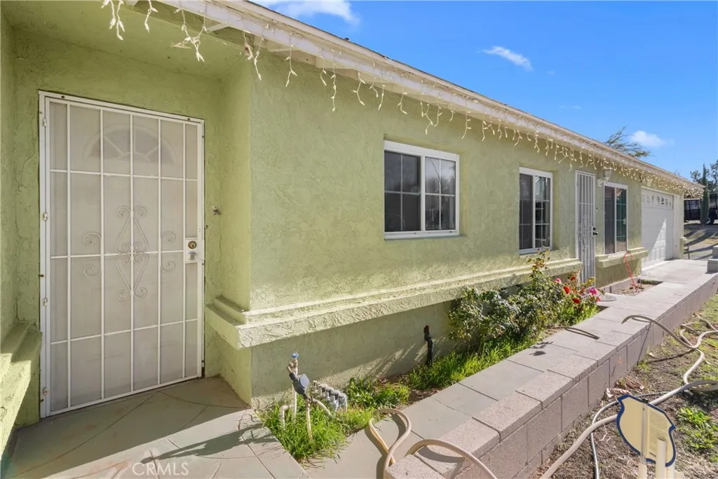 16463 Villa Drive, Victorville, California 92395 home-pic-6