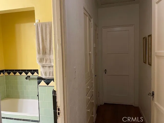 6709 Vesper, Van Nuys, California 91405 home-pic-26